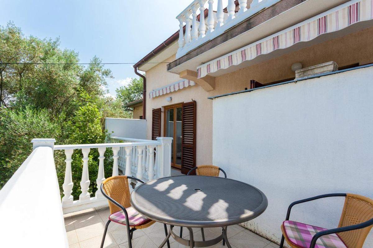 Apartments Magdalena Malinska Εξωτερικό φωτογραφία